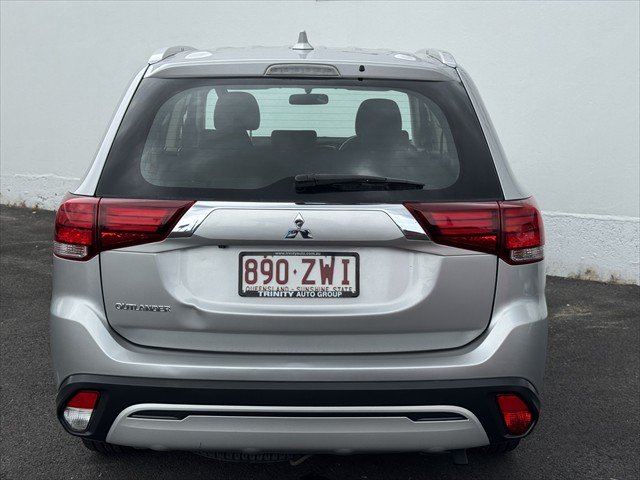 2018 Mitsubishi Outlander ES