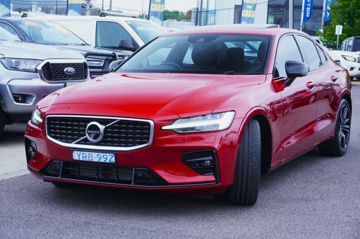2020 Volvo S60 T5 R-Design