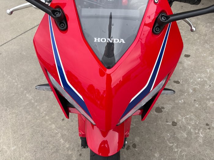 2024 Honda CBR650R Red