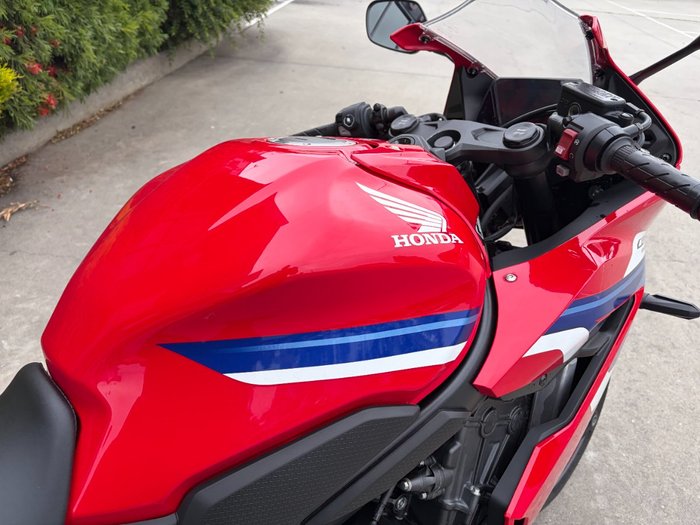 2024 Honda CBR650R Red