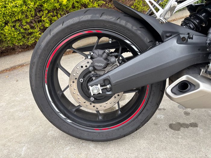 2024 Honda CBR650R Red