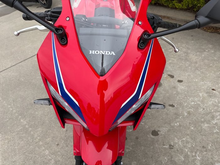 2024 Honda CBR650R Red
