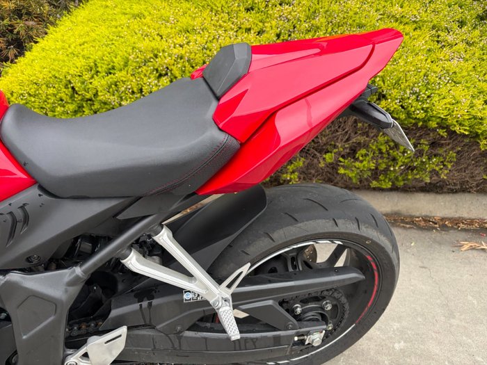 2024 Honda CBR650R Red