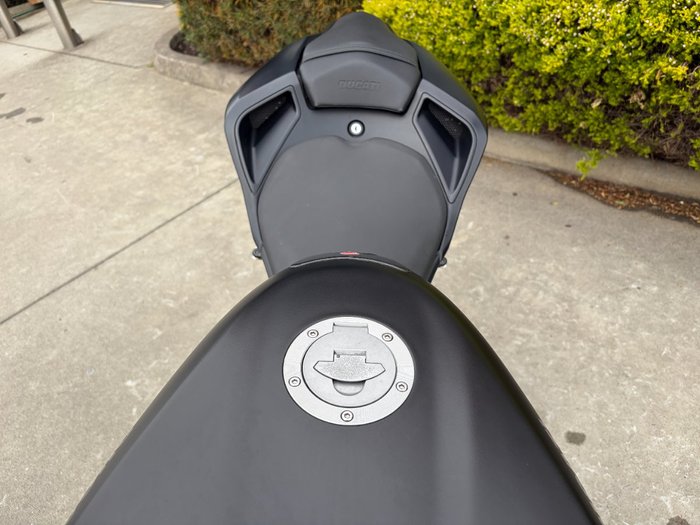 2011 DUCATI 848 EVO Black