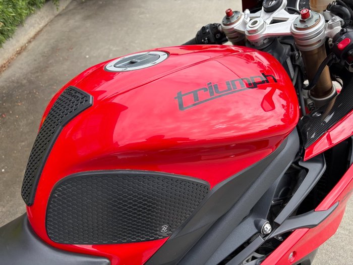 2016 Triumph DAYTONA 675 Red