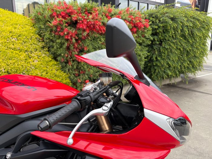 2016 Triumph DAYTONA 675 Red