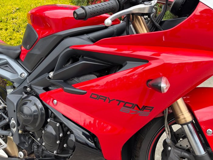 2016 Triumph DAYTONA 675 Red