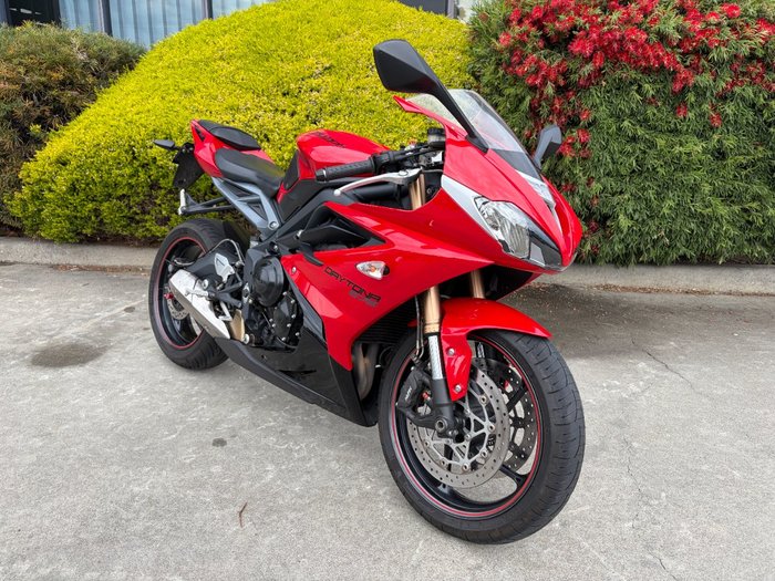 2016 Triumph DAYTONA 675 Red
