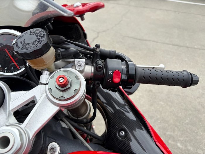 2016 Triumph DAYTONA 675 Red