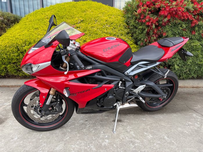 2016 Triumph DAYTONA 675 Red