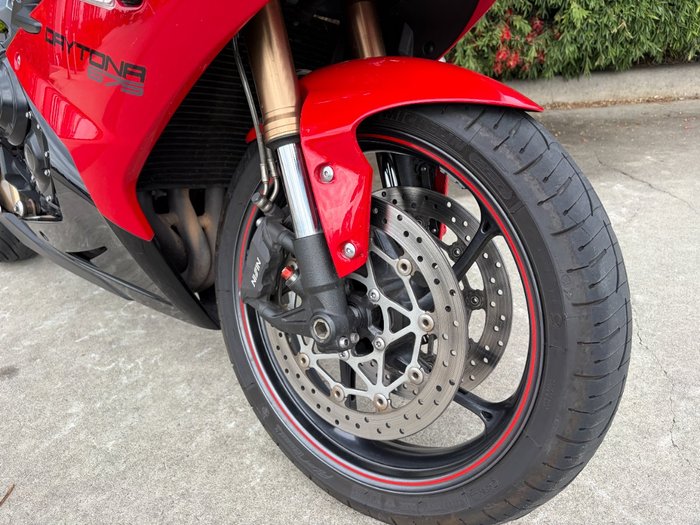 2016 Triumph DAYTONA 675 Red