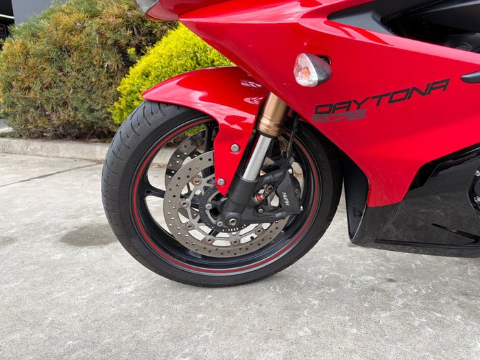 2016 Triumph DAYTONA 675 Red