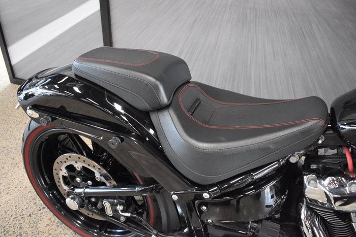 2018 Harley-davidson FXBRS BREAKOUT S (114) BLACK