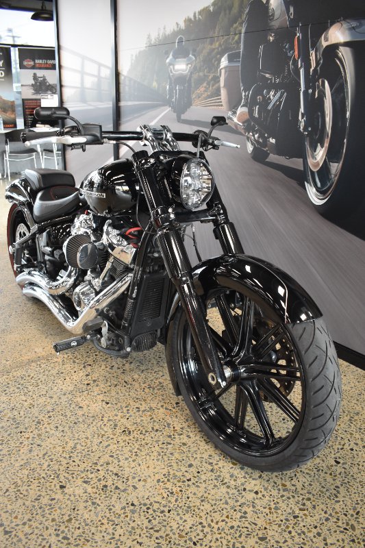 2018 Harley-davidson FXBRS BREAKOUT S (114) BLACK