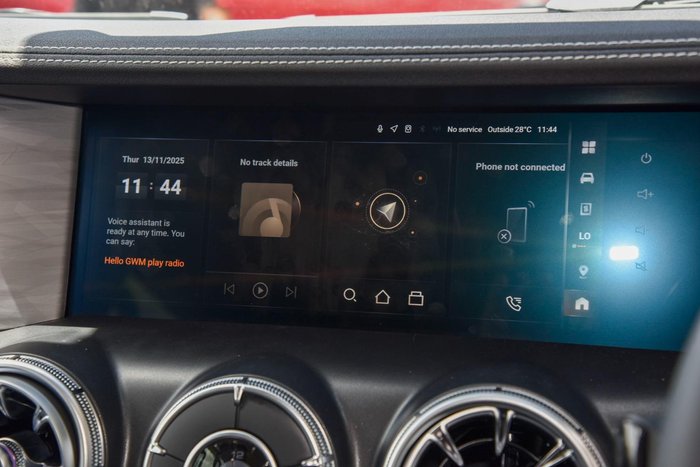 2025 GWM Tank 300 Lux