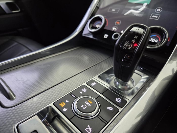 2018 Land Rover Range Rover Sport SDV6 HSE Dynamic