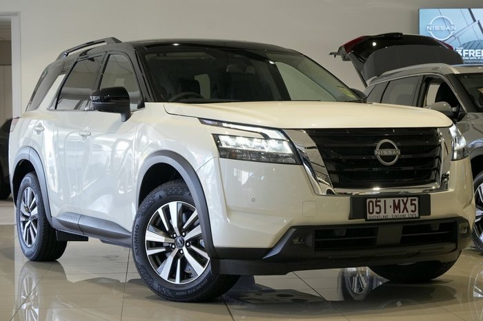 2025 Nissan Pathfinder Ti