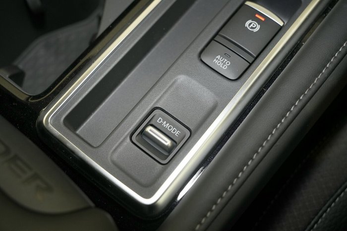 2025 Nissan Pathfinder Ti