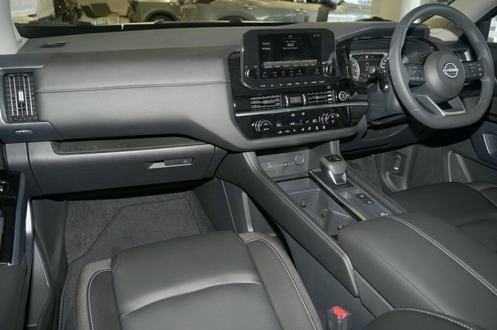 2025 Nissan Pathfinder Ti