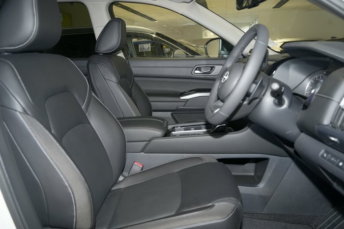 2025 Nissan Pathfinder Ti