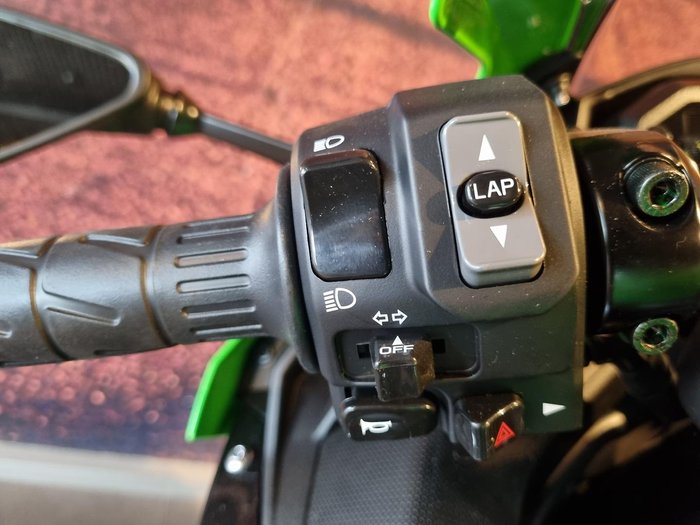 2025 Kawasaki Ninja ZX-4R Ninja Green