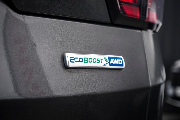 2018 Ford Escape ST-Line