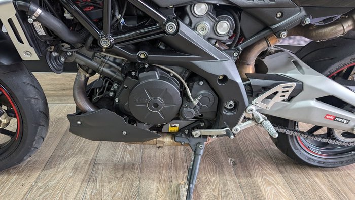 2014 APRILIA SHIVER SPORT Black