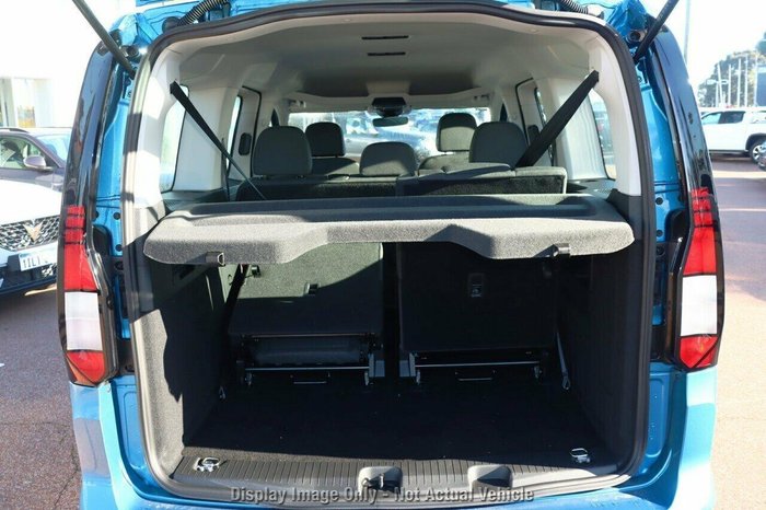 2025 Volkswagen Caddy TSI220