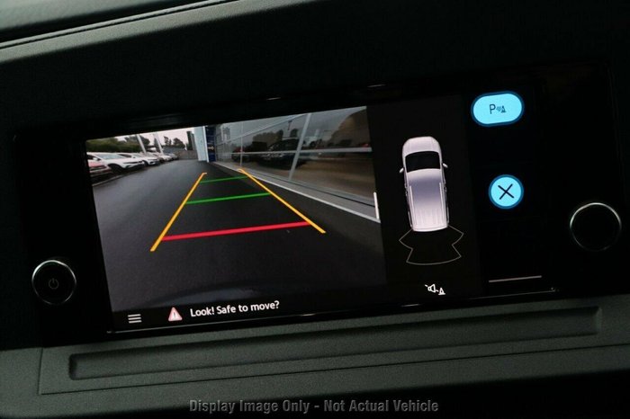 2025 Volkswagen Caddy TSI220