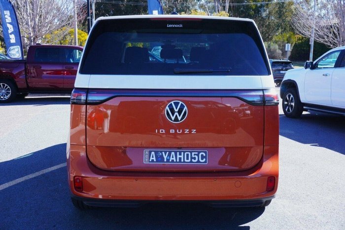 2024 Volkswagen ID. Buzz Pro BEV560