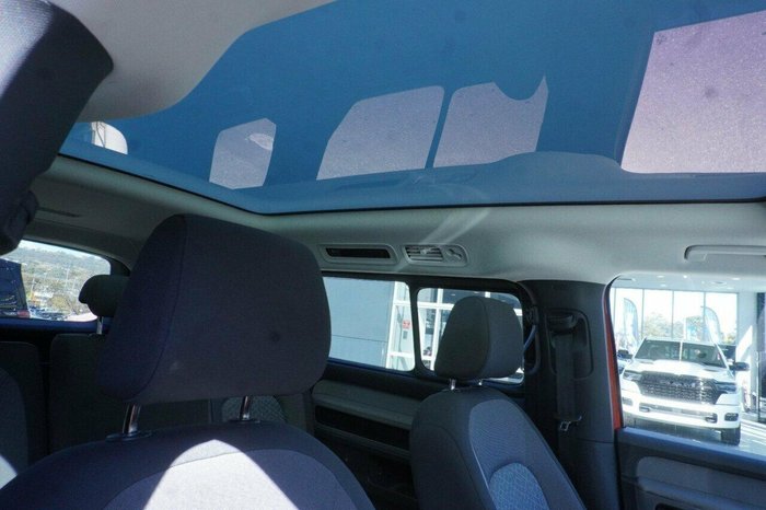 2024 Volkswagen ID. Buzz Pro BEV560