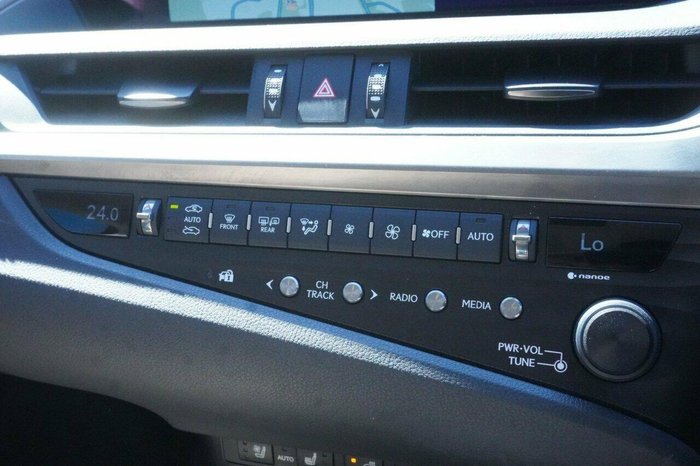 2019 Lexus ES 300h Sports Luxury