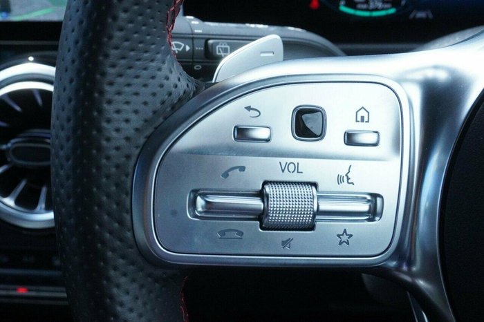 2022 Mercedes-Benz EQB 250