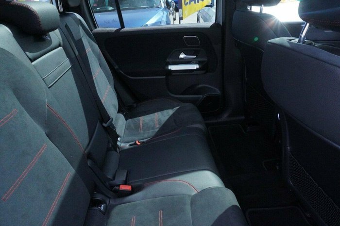 2022 Mercedes-Benz EQB 250