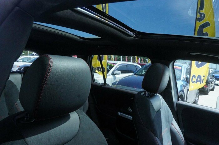 2022 Mercedes-Benz EQB 250