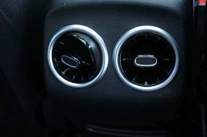 2022 Mercedes-Benz EQB 250