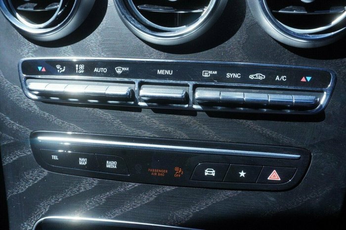 2022 Mercedes-Benz GLC-Class GLC300