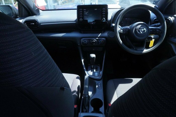 2020 Toyota Yaris Ascent Sport