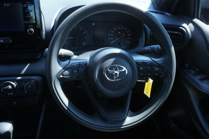 2020 Toyota Yaris Ascent Sport