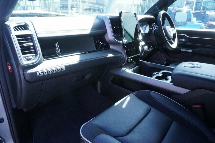 2025 RAM 1500 Laramie Sport Hurricane SO RamBox