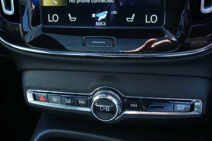 2021 Volvo XC40 T5 R-Design