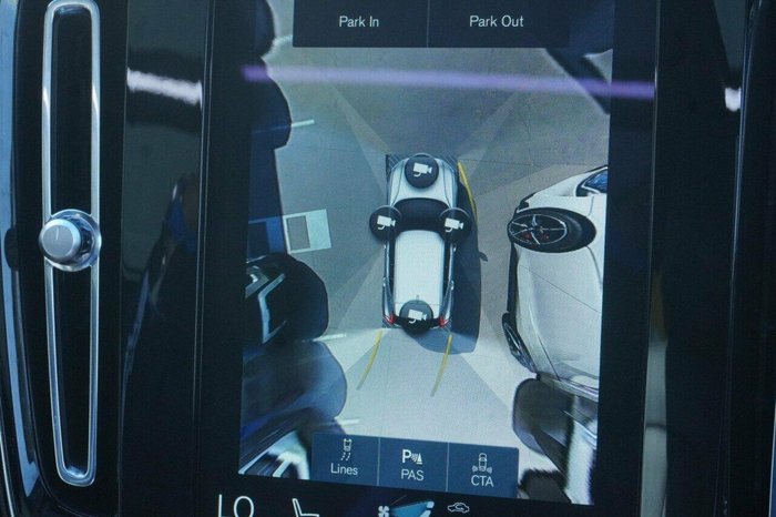 2021 Volvo XC40 T5 R-Design