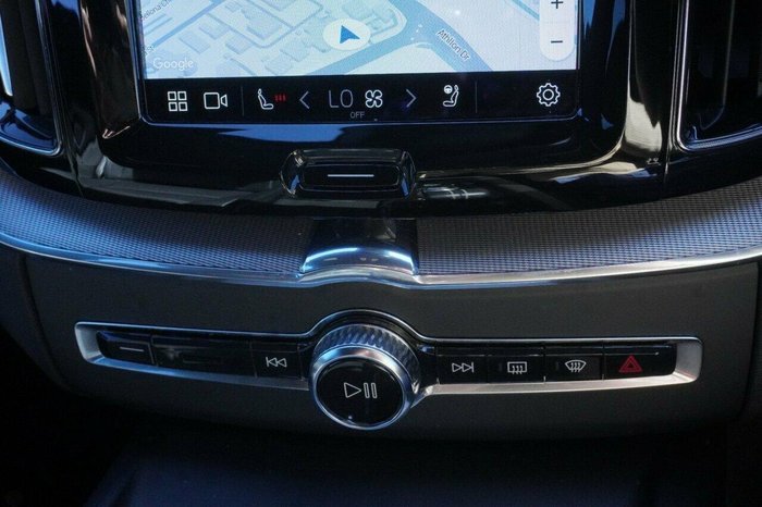 2021 Volvo XC60 B6 R-Design