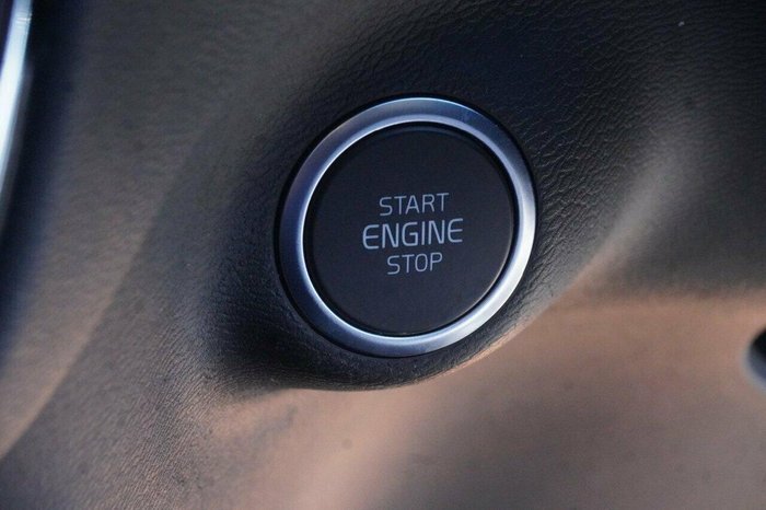 2023 Volvo XC40 Ultimate B4 Bright