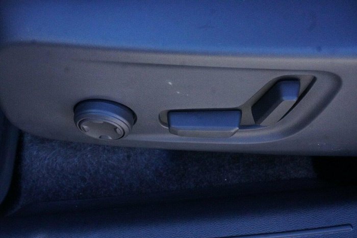 2023 Volvo XC40 Ultimate B4 Bright