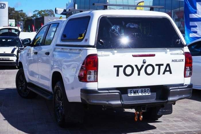 2021 Toyota Hilux SR