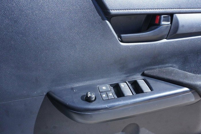 2021 Toyota Hilux SR