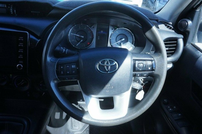 2021 Toyota Hilux SR