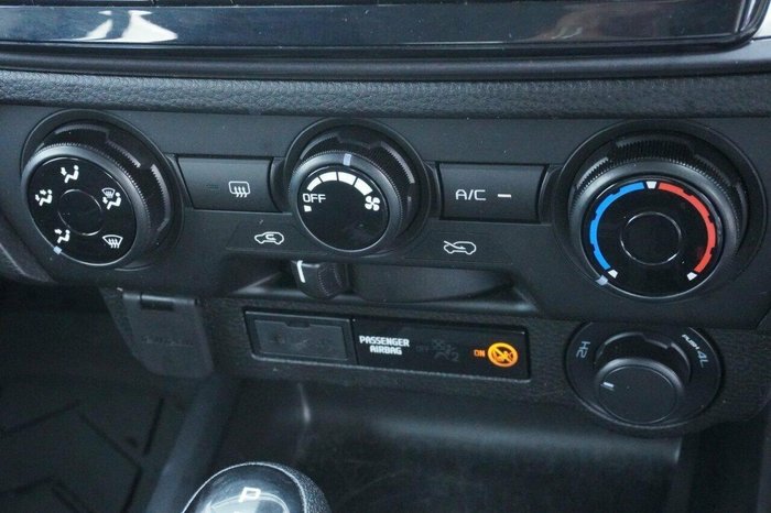 2021 Isuzu D-MAX LS-M