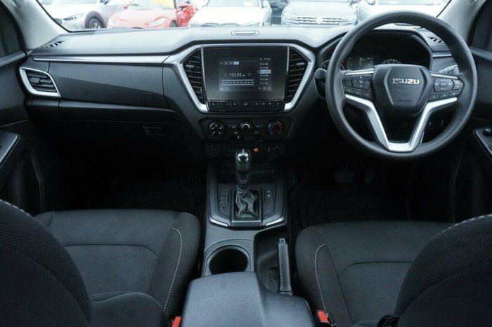 2021 Isuzu D-MAX LS-M